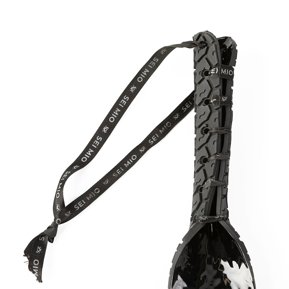 SEI MIO Tread Carefully 15 in. Tyre Paddle Black