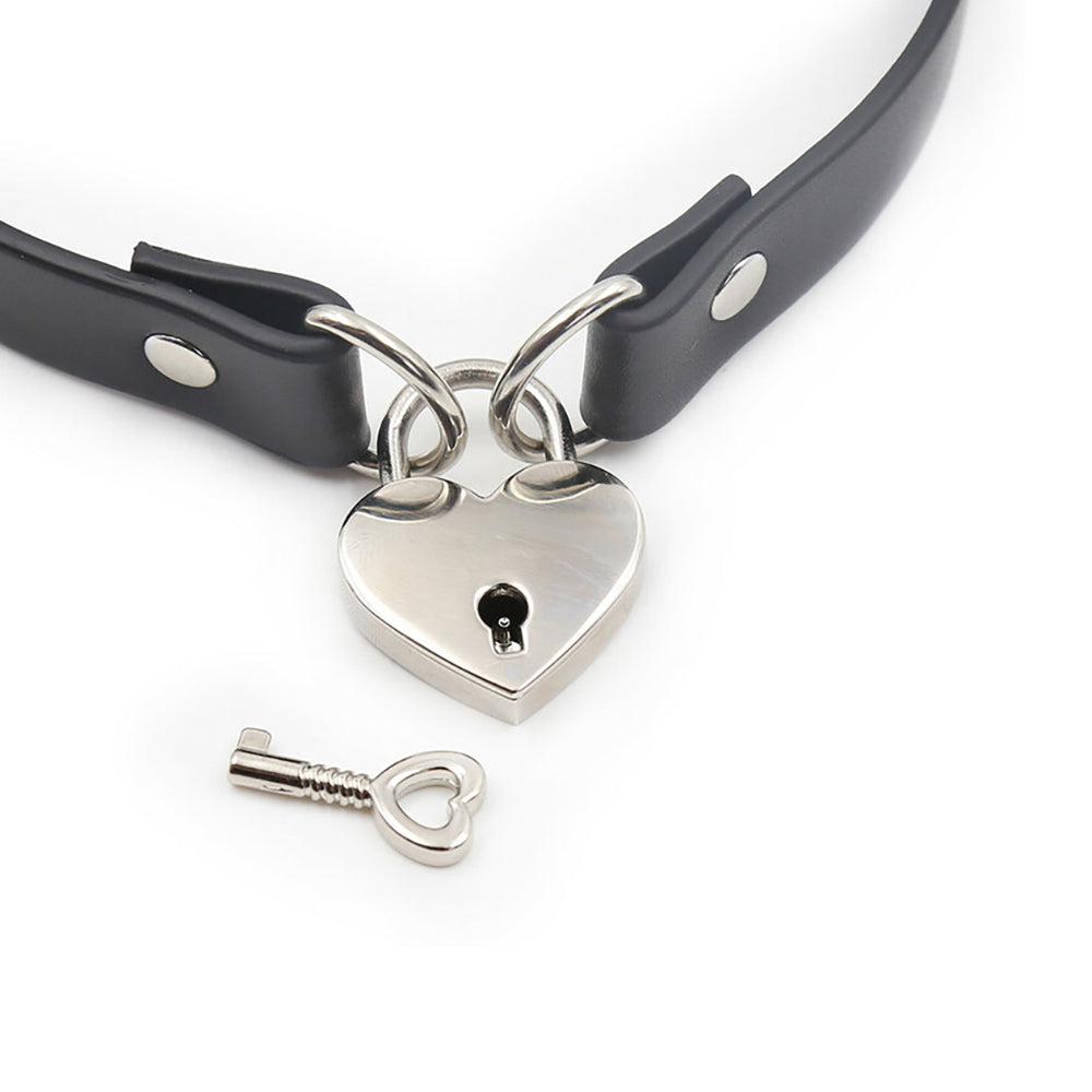 Ple'sur PVC Collar W/Heart Lock Black