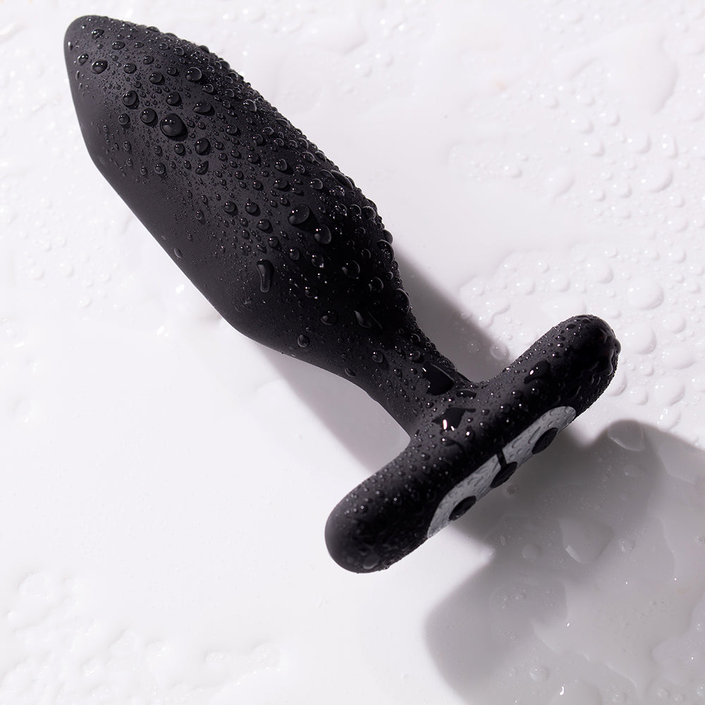 Je Joue Onyx Vibrating Butt Plug Black